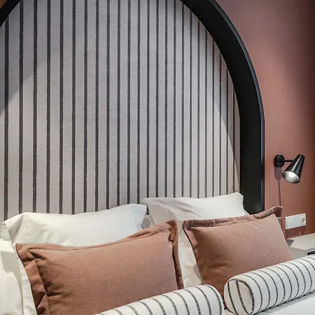 Vincci Bonjardim Hotel