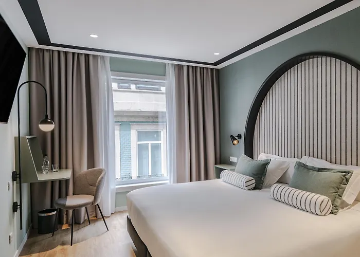 Vincci Bonjardim Hotel