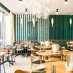 Vincci Bonjardim Hotel