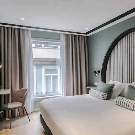 Vincci Bonjardim Hotel