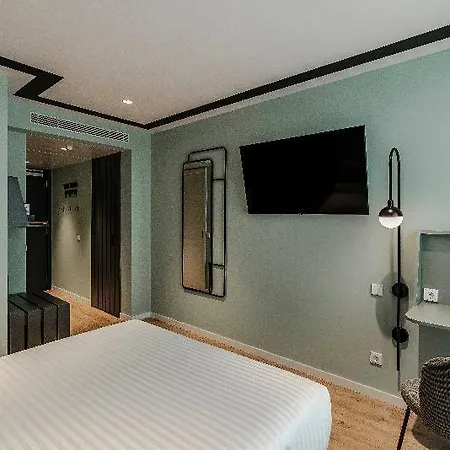 Ξενοδοχείο Vincci Bonjardim 4*