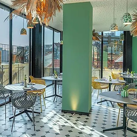 Vincci Bonjardim Hotell 4*