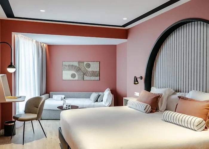 Vincci Bonjardim Szálloda 4*