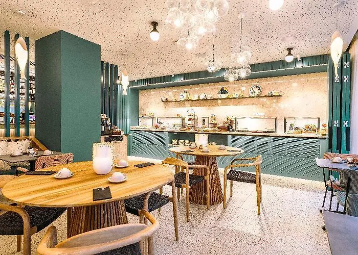 Hotel Vincci Bonjardim 4*