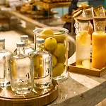 מלון Vincci Bonjardim 4*