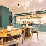 מלון Vincci Bonjardim 4*