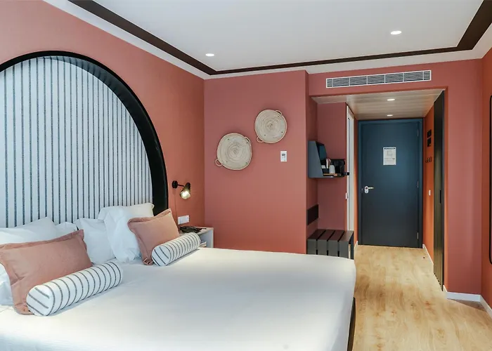 Vincci Bonjardim 4* Порту