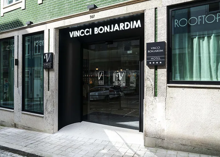 Отель Vincci Bonjardim 4*